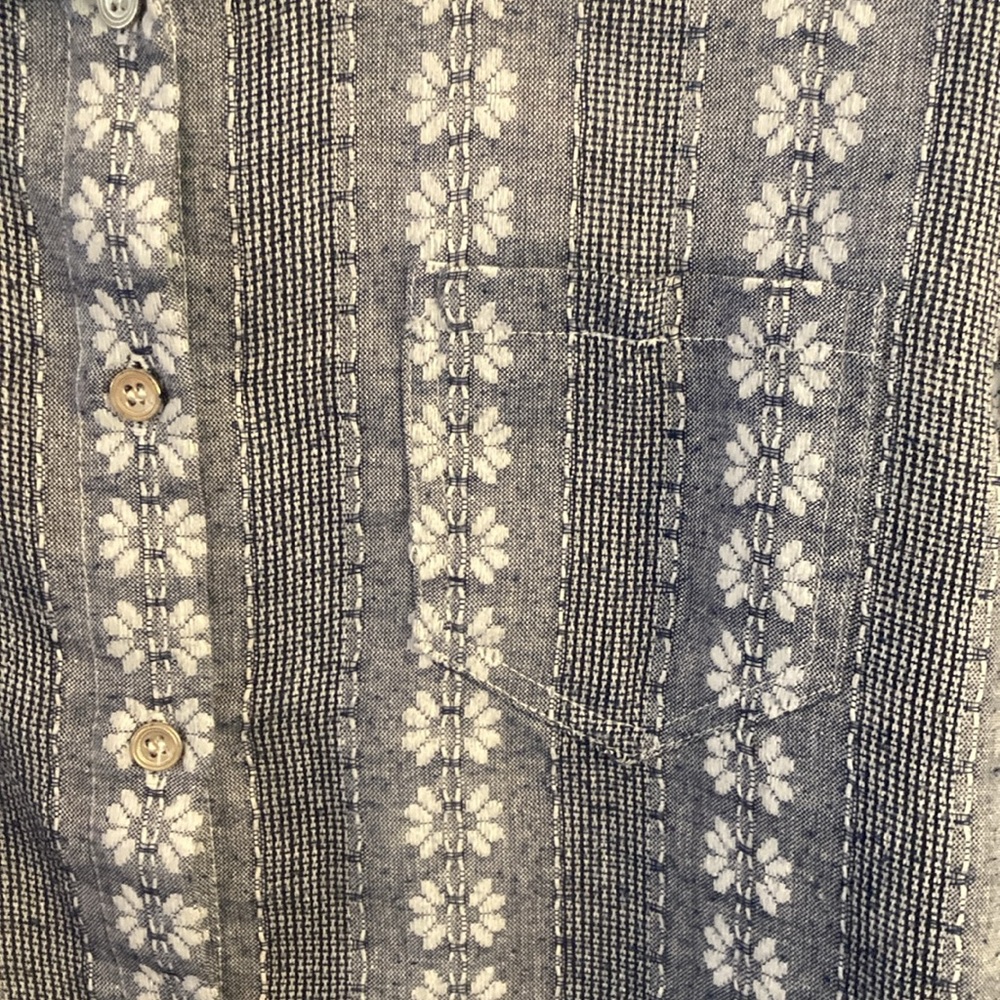 Allison Daley Navy and White Weave Button-Down - Picture 4 of 6
